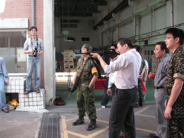 蕭仁忠經理射擊ing