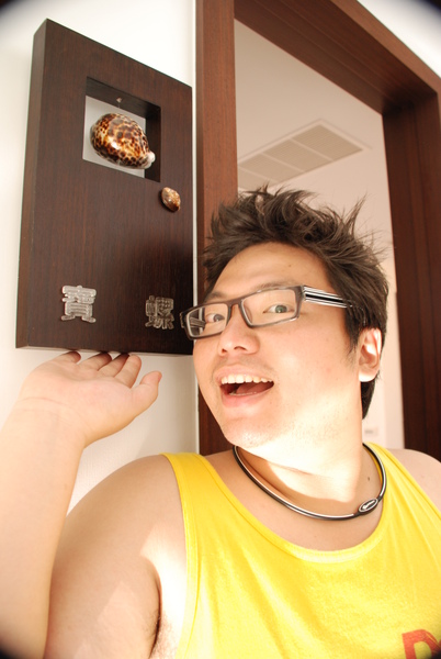 每間房間外頭都有跟鑰匙相對應的貝飾喔