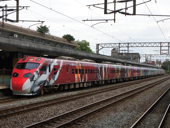 洄瀾之心 彩繪列車.jpg