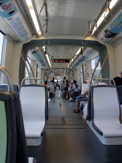 高雄輕軌 085列車內.jpg