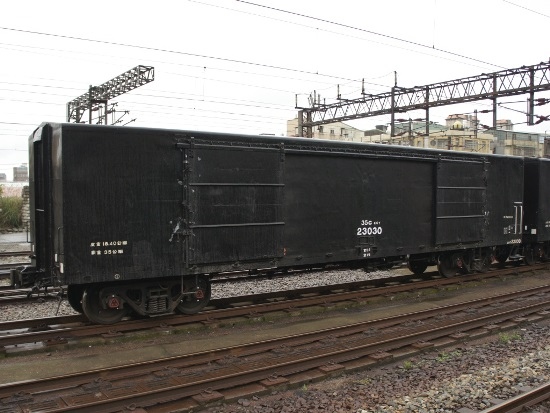蓬車 23000形 桃園站.jpg
