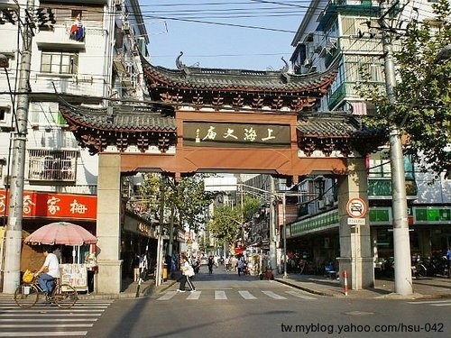 上海文廟 牌坊.jpg