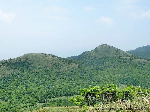 大屯山南峰、西峰.jpg