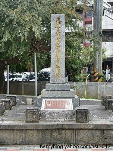 神岡 大震災追悼碑.jpg