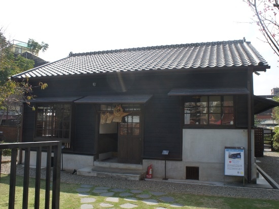 關西 警察宿舍.jpg