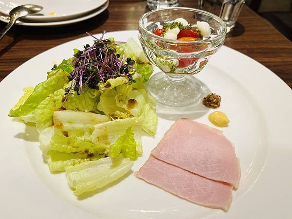 台北-JAPOLI義大利餐酒館，單點與雙人四人六人套餐窯烤披