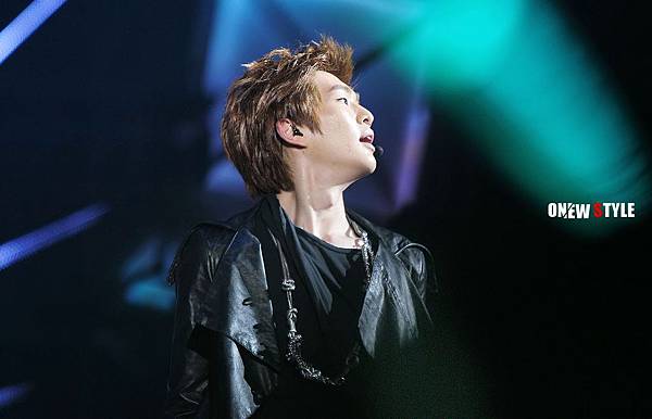 onew-103.jpg