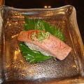 102日本料理之超好吃的牛肉壽司.JPG