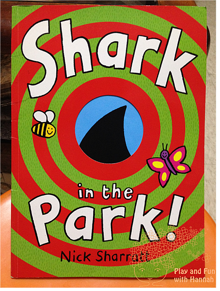 哈拿老書繪本圖書館001 Shark in the Park! by Nick Sharratt