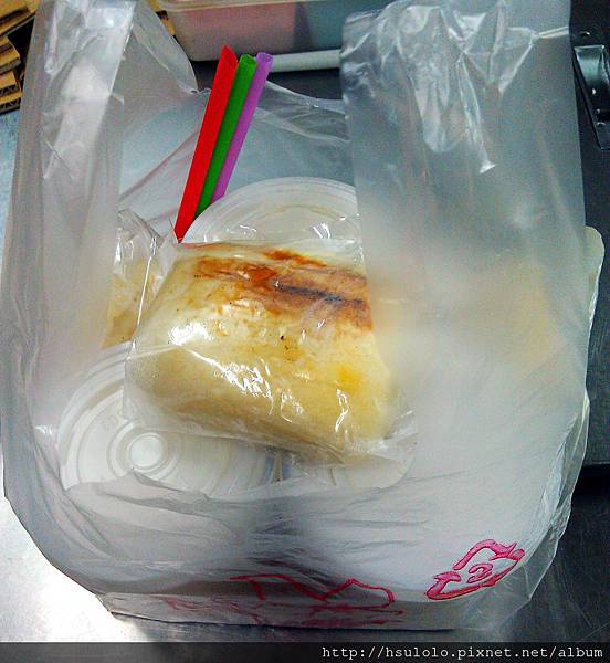 佳吉飲料店-碳烤饅頭+豆漿+杏仁牛奶
