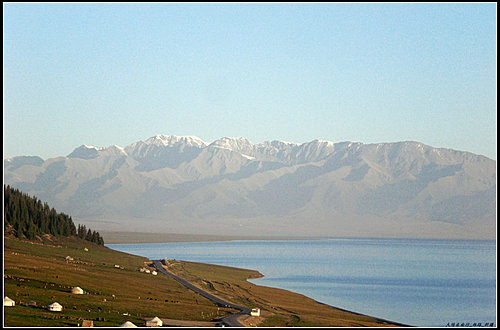 塞里木湖