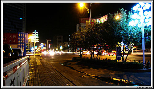 烏市街頭.jpg