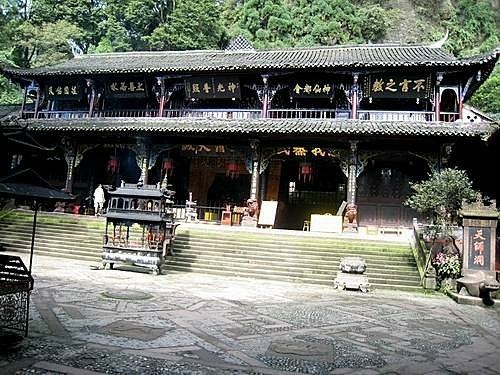都江堰__青城山