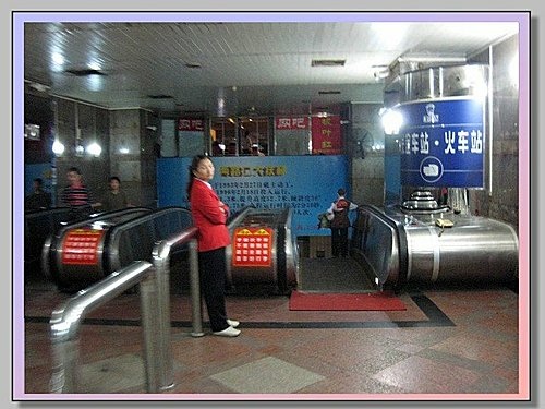 重慶黑心水果攤 + 菜園壩水果批發市場