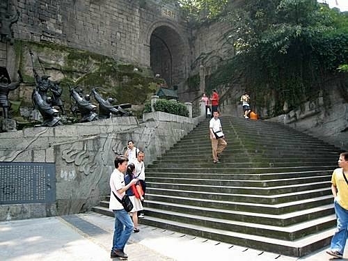 451735281_m[1].jpg