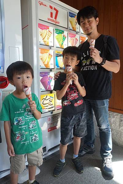 DSC02059.jpg DSC02059.jpg