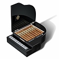 AVO_25th_Box_Cigars-1-1954x2000.jpg