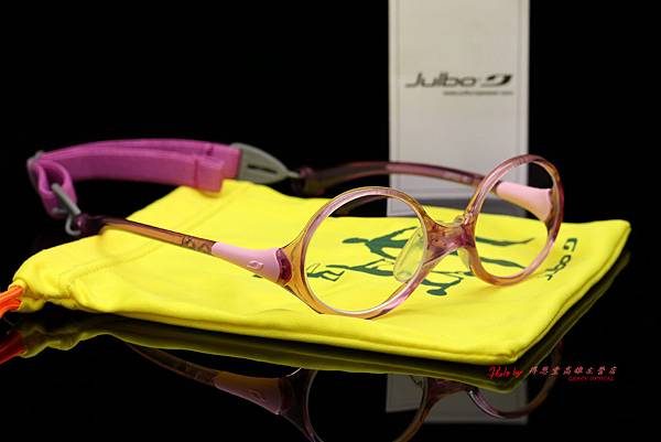 法國 Julbo TANGO兒童光學眼鏡 & FUJI LENS超視能日本原裝鏡片 高雄得恩堂左營店 法國 Julbo TANGO兒童光學眼鏡 & FUJI LENS超視能日本原裝鏡片 高雄得恩堂左營店