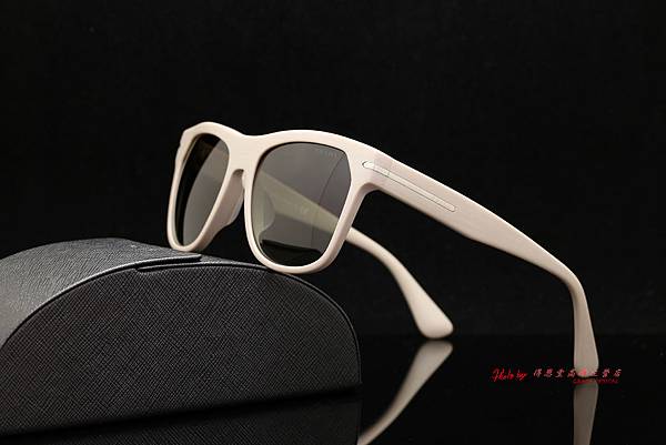 PRADA SPR 03R-F Wayfarer 旅人系列 精品太陽眼鏡