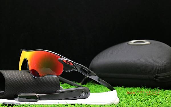 OAKLEY RADARLOCK客製化全視野近視光學運動太陽眼鏡 & Garmin Varia Vision 智慧顯示器