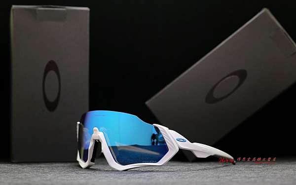 FlightJacket ホワイト×サファイアブルー オークリー PRIZM Oakley Flight Jacket Sunglasses OO9401-0237 Polished White