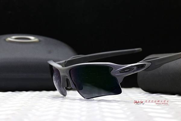 Oakley Flak 2.0 XL多焦點近視全視線變色運動太陽眼鏡 高雄得恩堂左營店 專業銷售店