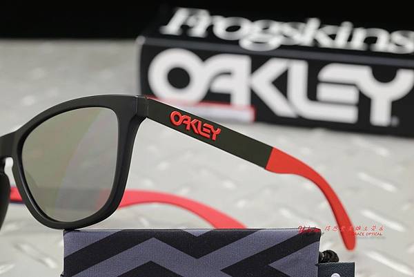 Oakley Frogskins Mix Marc Marquez MM93 OO9428-11 馬克 馬爾克斯聯名版太陽眼鏡 高雄得恩堂左營店 專業銷售店