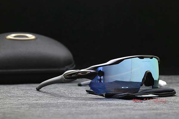 oakley radar deep water