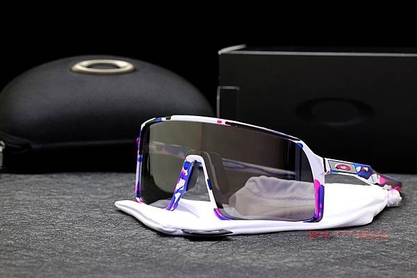 OAKLEY KOKORO COLLECTION 東奧版運動太陽眼鏡 高雄得恩堂左營店 專業銷售店