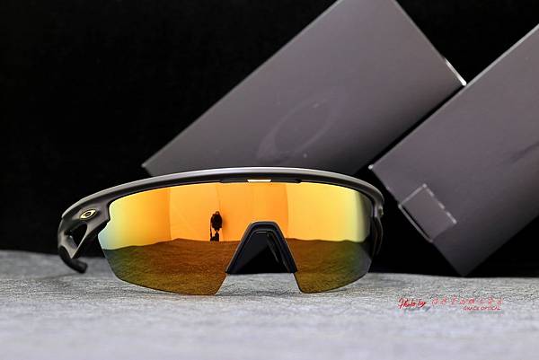 Oakley Sphaera OO9403 奧運款運動太陽眼