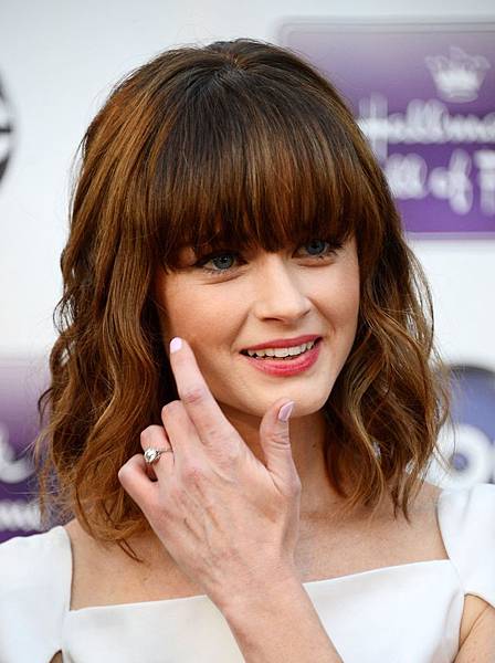 best-celebrity-engagement-rings-of-all-time-10.jpg