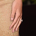 rosie-huntington-whiteley-engagement-ring.jpg