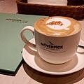 20160625 MÖVENPICK Café