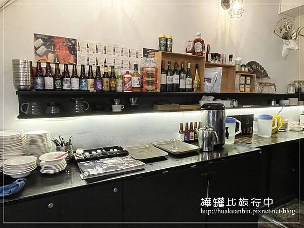 【台北】中山區食記 ✈ R9 cafe。蜜糖吐司早午餐，組合