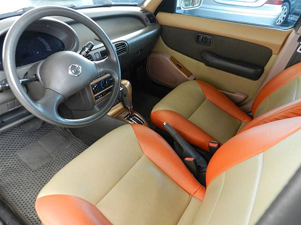 華南汽車中古車二手車小型車 06年nissan 日產march 銀色1300cc Huanancar的部落格 痞客邦 華南汽車中古車二手車小型車 06年nissan 日產march 銀色1300cc Huanancar的部落格 痞客邦