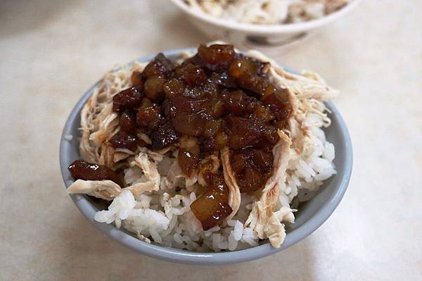 台北美食推薦-淡水北新路隱藏料理夢幻滷肉飯＂源味魯肉飯＂ 