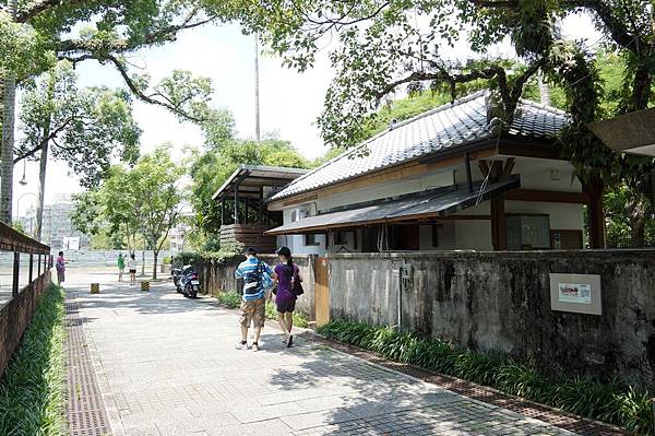 宜蘭景點推薦-2014金城武拍中華電信4G場景，拍照好去處日式建築的＂宜蘭文學館．宜蘭設治記念＂