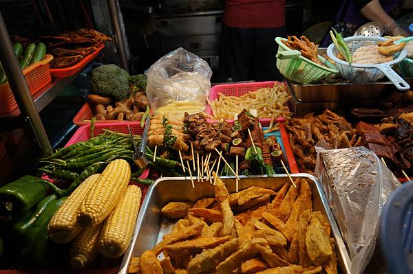 南投美食推薦-魚池在地人最愛，超刷嘴C/P值爆表鹹酥雞＂品麗(麗鳳)鹹酥雞＂