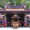 虎山巖