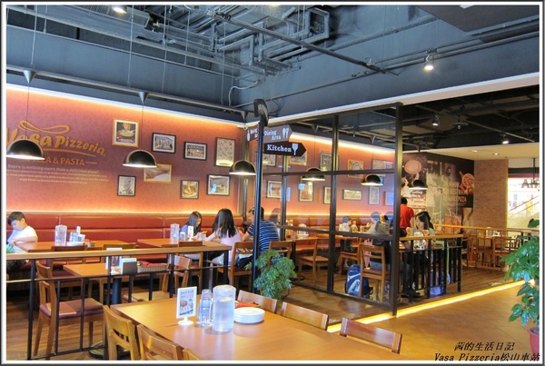Vasa Pizzeria 瓦薩比薩(松車店):血拚+美食VASA Pizzeria 瓦薩比薩 (松車店)