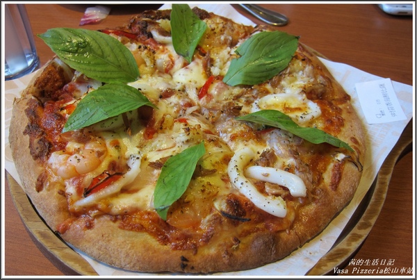 Vasa Pizzeria 瓦薩比薩(松車店):血拚+美食VASA Pizzeria 瓦薩比薩 (松車店)