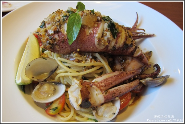 Vasa Pizzeria 瓦薩比薩(松車店):血拚+美食VASA Pizzeria 瓦薩比薩 (松車店)