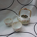 日本名瓷翠泉SUISEN茶具組，一壺五杯，$1200