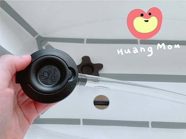 裝入水塞水管.jpg 裝入水塞水管.jpg