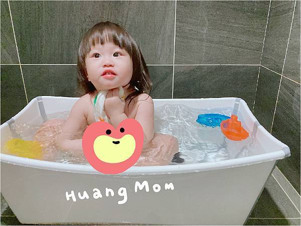 開心洗澡.jpg 開心洗澡.jpg