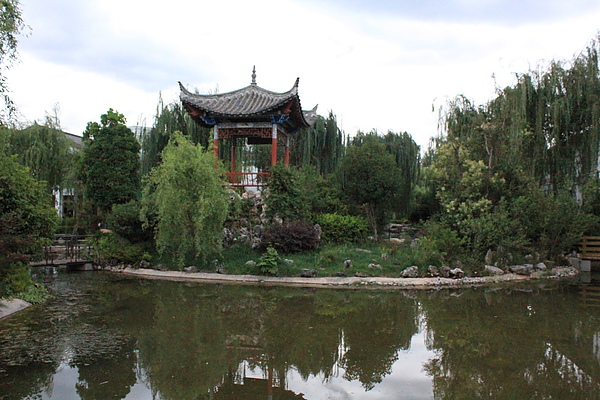 0716-麗江官房別墅-假山假水甲天下.jpg