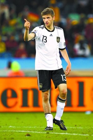 35684276Thomas Muller 小时候.jpg