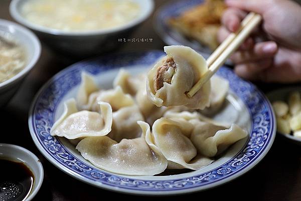 新北永和隱藏版韭黃鍋貼美食呂家鍋貼42.jpg