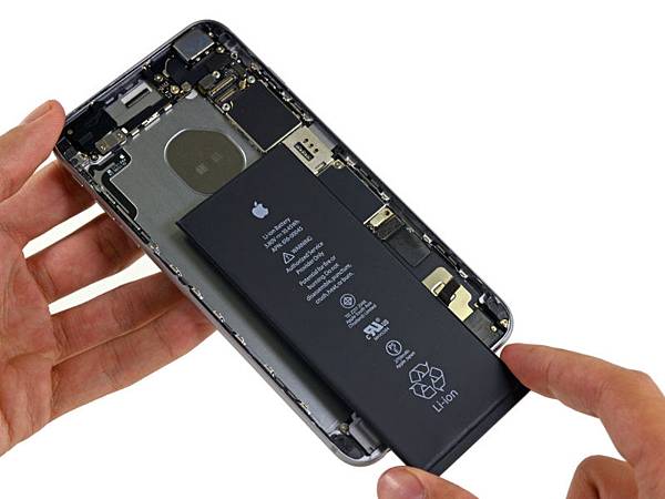 iphone-6s-plus-teardown-step-9-2-ifixit 2.jpg