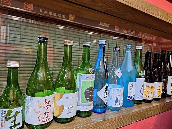 2023.10.04　坐著坐居酒屋｜預約才吃的到。坐榻榻米享